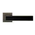 Ручка для дверей A-2015/E20 MA/BLACK на розетці DIPLOMAT SLIM